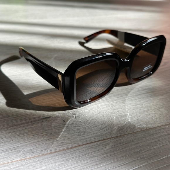 Square Tortoise Shell Sunglasses - Picture 9 of 9